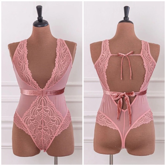 SOLD Mentionables Blush Lace Teddy - Picture 5 of 5